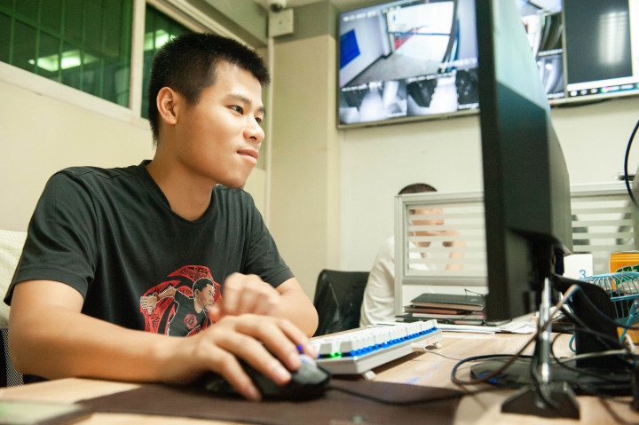 it運(yùn)維技術(shù)_it運(yùn)維服務(wù)管理流程_it專(zhuān)業(yè)linux系統(tǒng)網(wǎng)絡(luò)運(yùn)維講師個(gè)人介紹